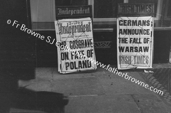 HIGH STREET NEWSPAPER POSTERS IRISH INDEPENDANT IRISH TIMES